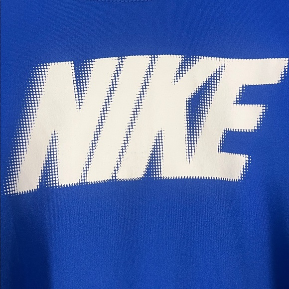 Nike Kids Royal Blue and White Long‎ Sleeve Dri-Fit T-Shirt Boys Size 7 - Picture 2 of 5
